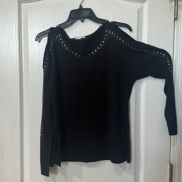 Westport 1962 Sz XS black antiq gold studded cold shoulder l/s  sweater - Picture 1 of 5